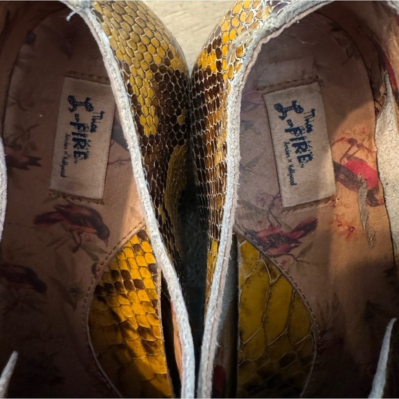 RARE Miss L-Fire Snakeskin Yellow Mule Heels Retro Rockabilly Pin-Up Size 11 - Picture 3 of 4